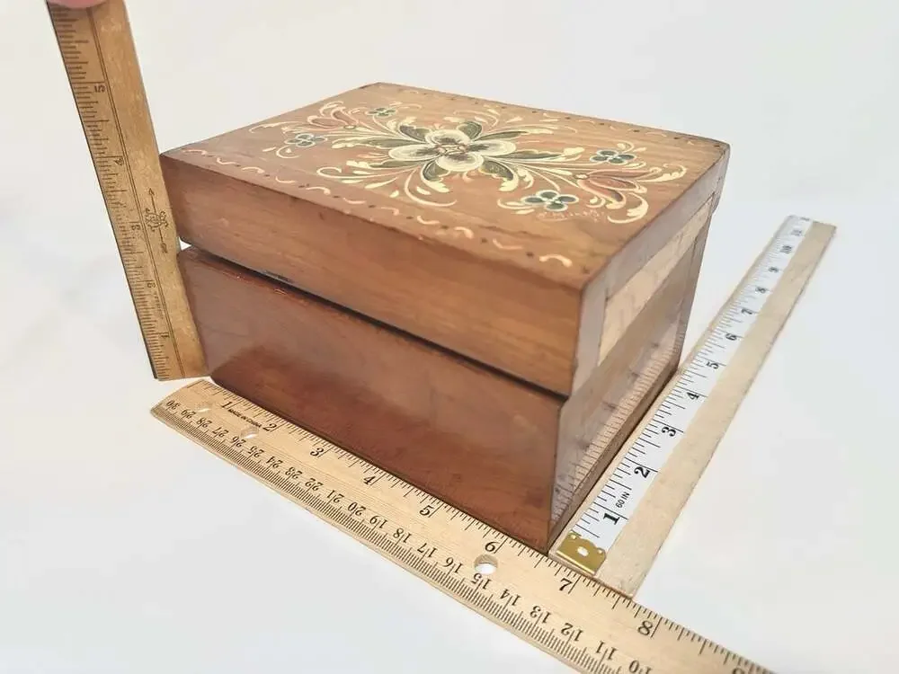 Vintage Hand Painted Wooden Jewelry Trinket Box Floral Folk Painting wood box